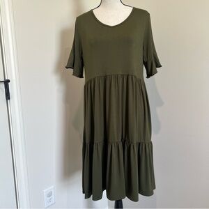 NWT Forest Green Tiered Maternity Dress w/ Flutter Sleeves, Super Stretchy Soft